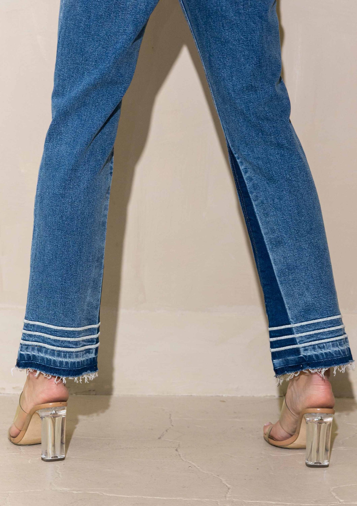 Ana Straight Jeans