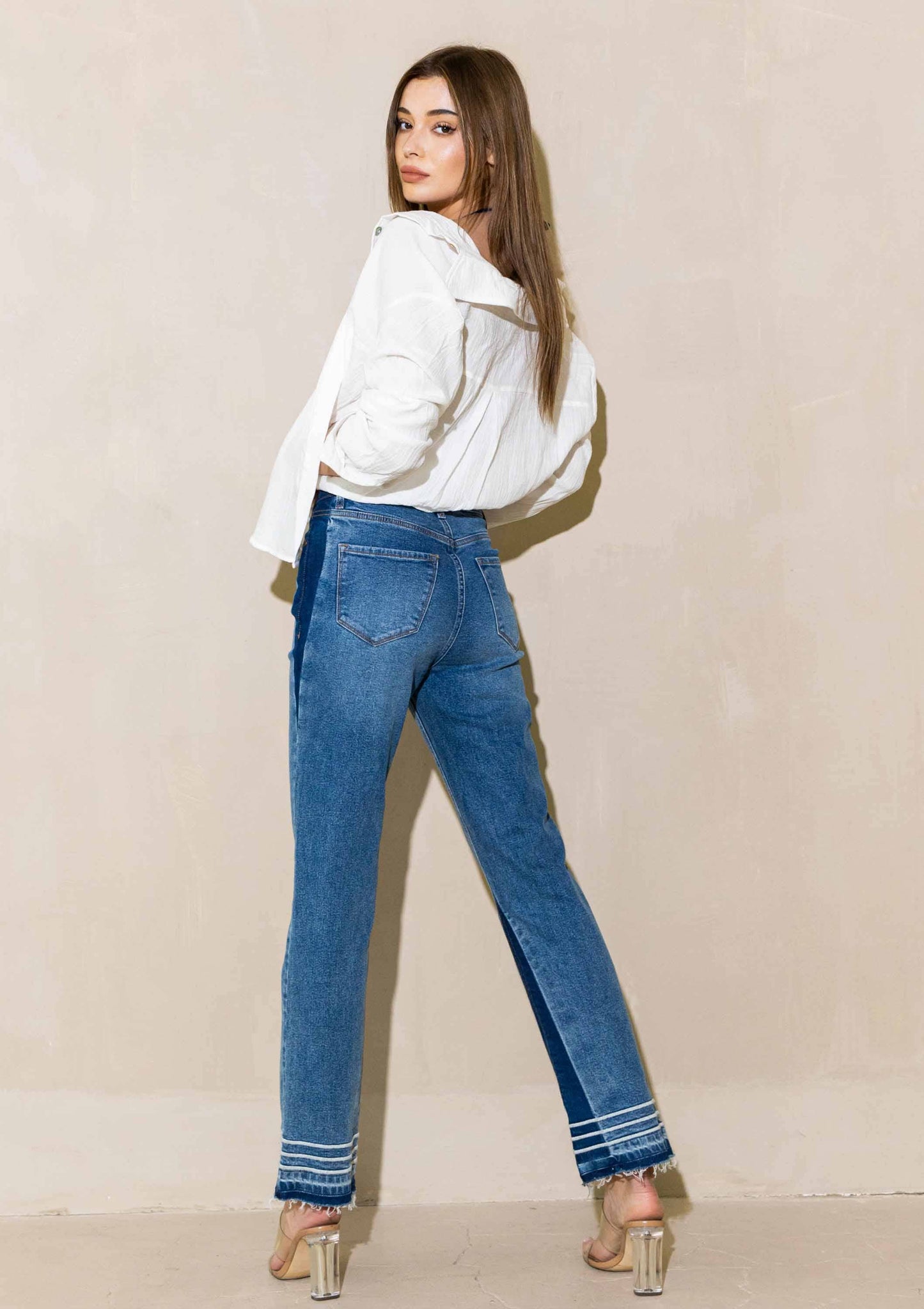 Ana Straight Jeans