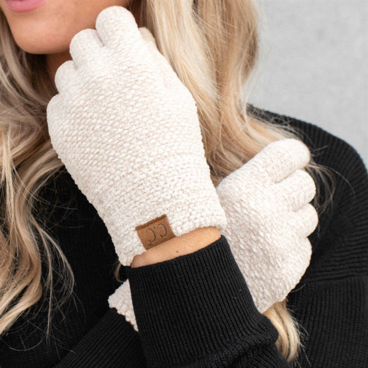 CC Chenille Touchscreen Glove: Beige
