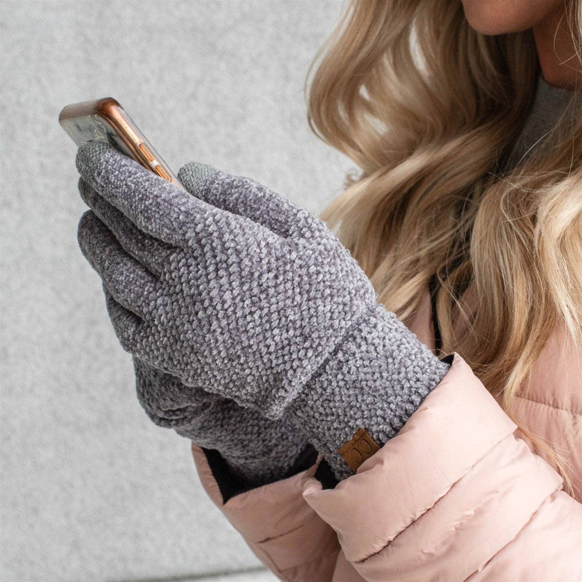 CC Chenille Touchscreen Glove: Beige