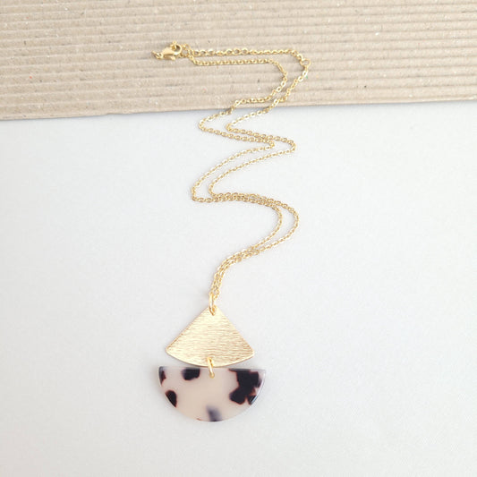 Ava Necklace - Blonde Tortoise / Gold Dainty Pendant Chain